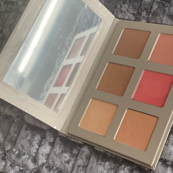 London Iconic Face Pallette - Picture 3 of 4